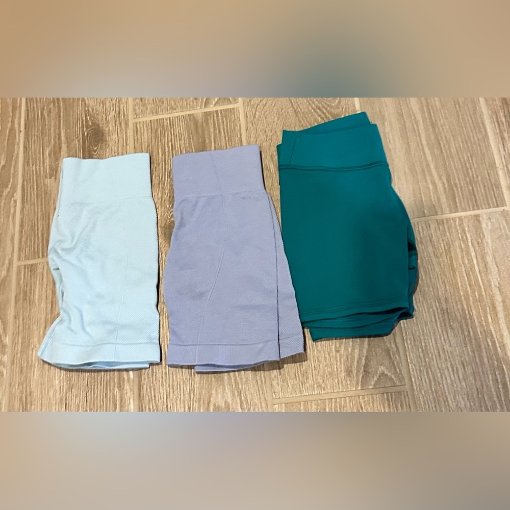 Old Navy Kids Matching Set in Grayish blue - Picture 2 of 4